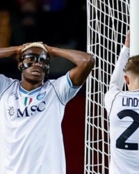 那不勒斯怎么楼塌了？德佬亲手拆了自己的漂亮玩具