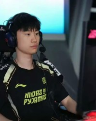 可能是最后一舞？doinb职业生涯那个瞬间最让你印象深刻？